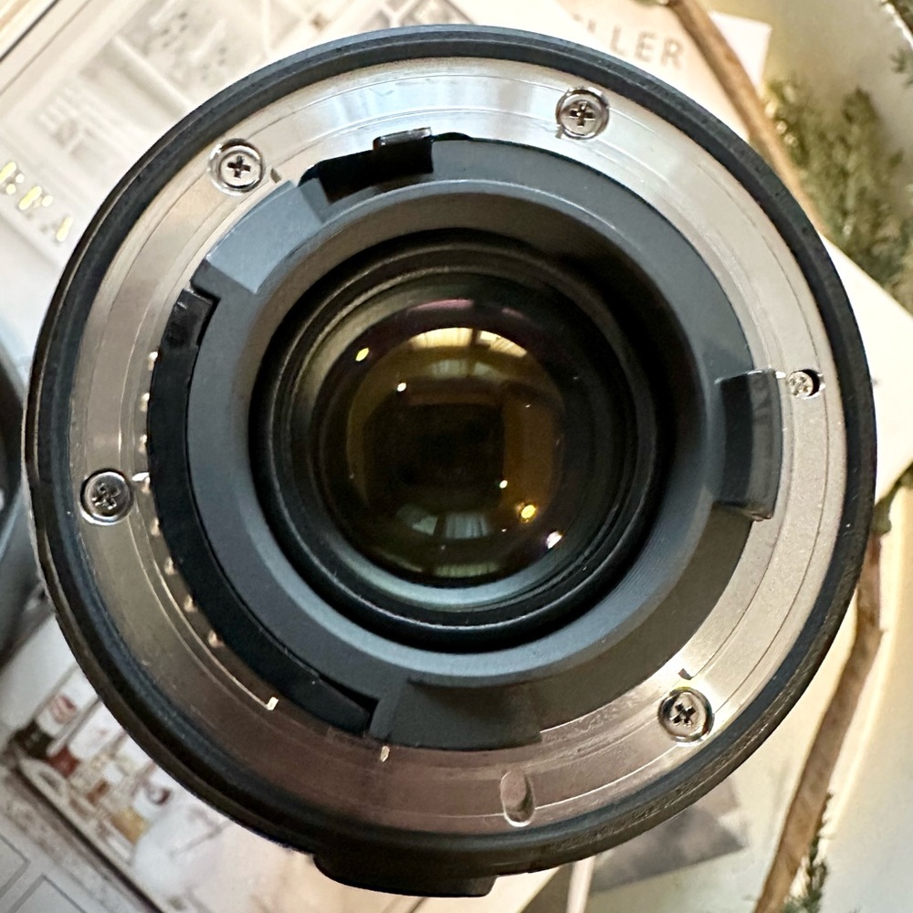 NWOT Nikon AF-S DX NIKKOR 10-24mm f/3.5-4.5G ED Lens with Hood - Picture 3 of 5
